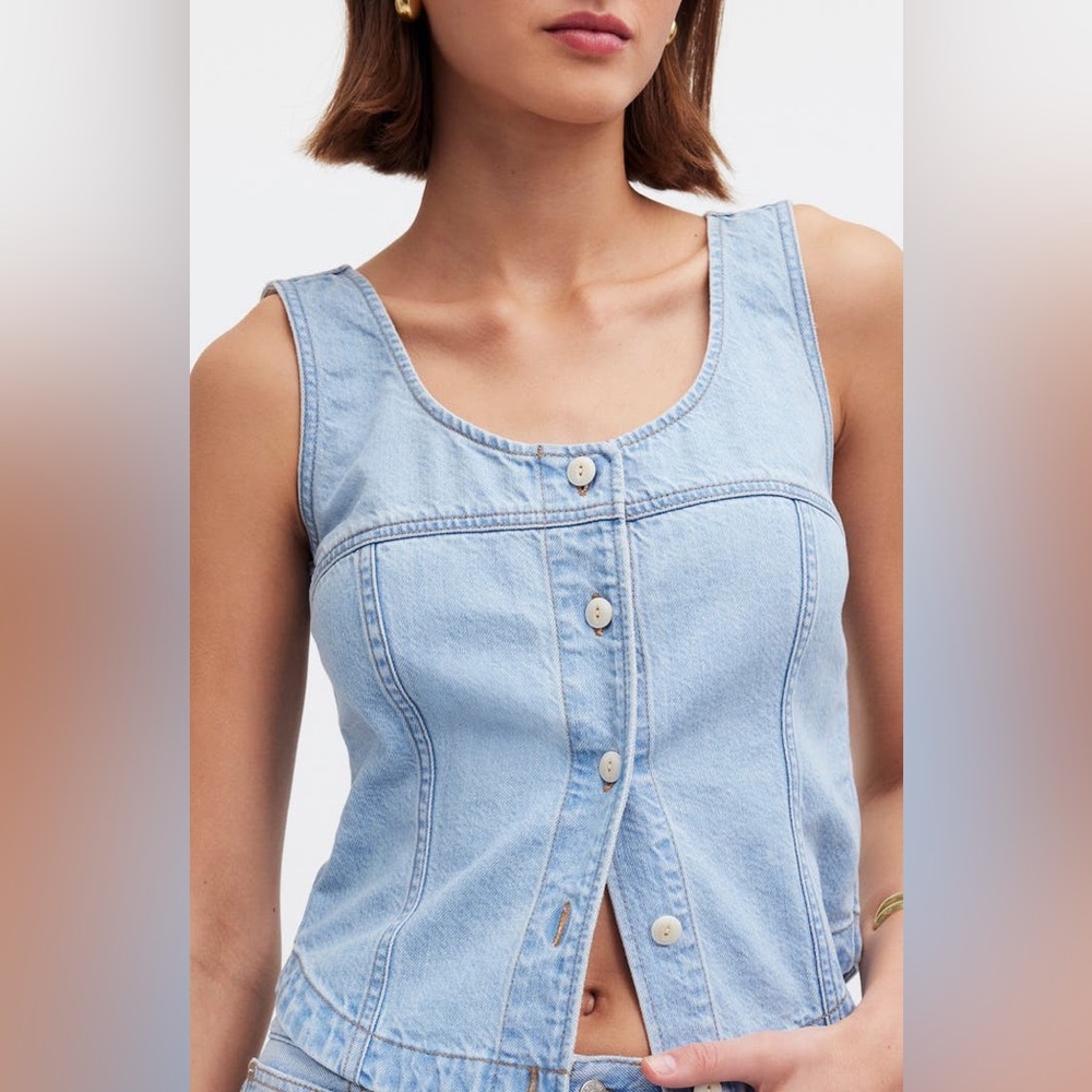 Madewell Sleeveless Denim Button Front Top